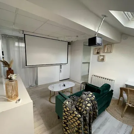 Mgb Cinema *